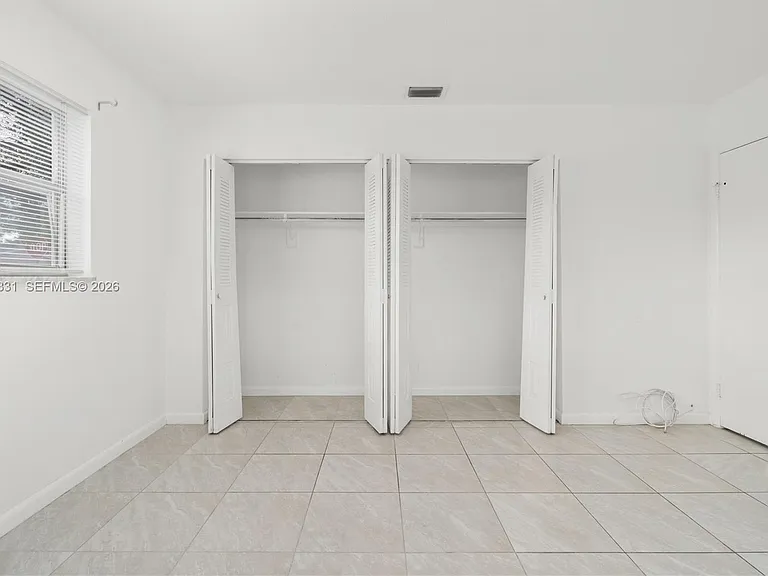 856 SW 10th St #1 — Photo 15