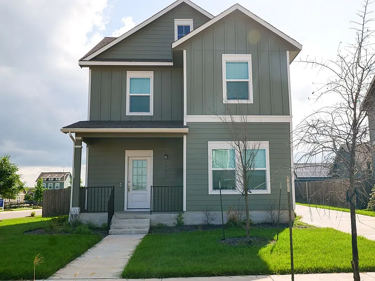 1321 Weatherford Ln — Photo 3