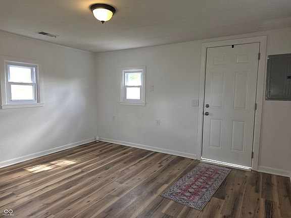 2nd image of 1301 State St