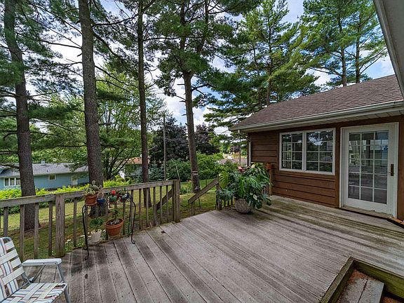 4th image of 2636 Arrowhead Dr
