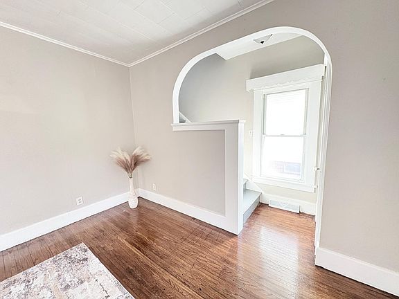 3rd image of 4214 Westway St