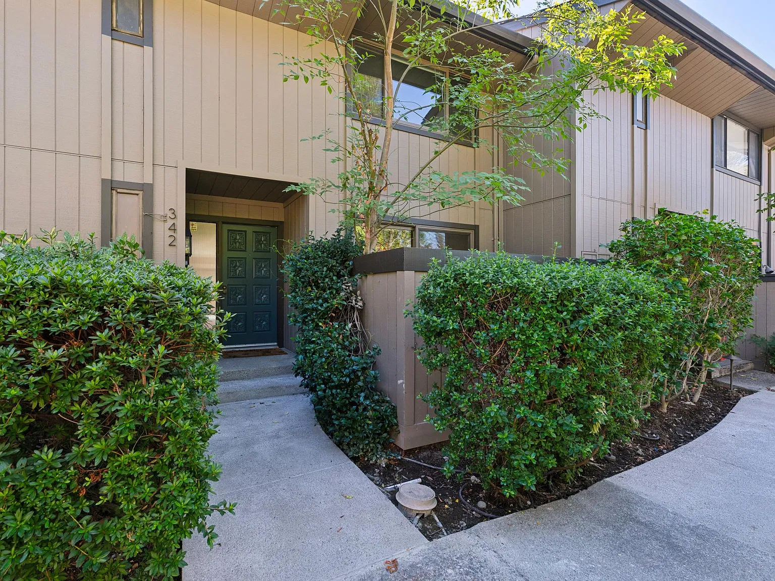 342 Alamo Square Drive — Photo 2