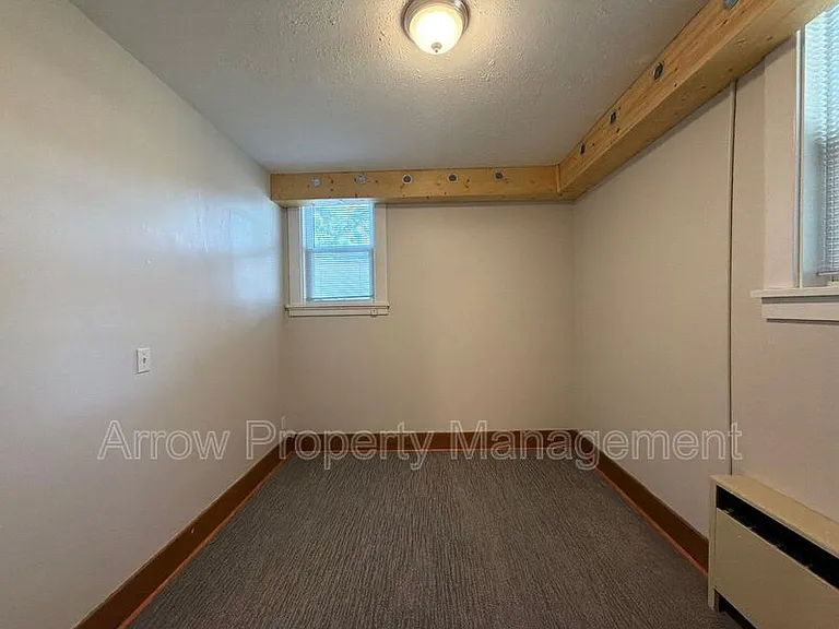 411 7th St #5 — Photo 5