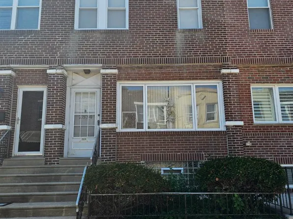 2834 S Iseminger St, Philadelphia, PA 19148