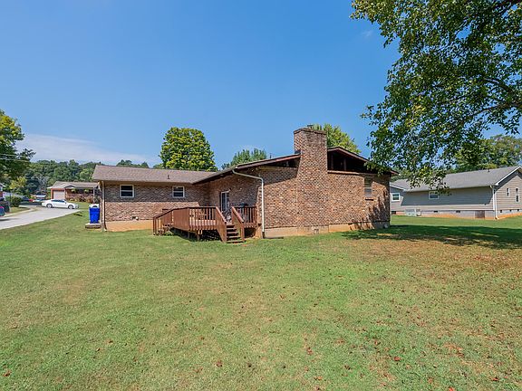 4th image of 1036 Lancewood Dr