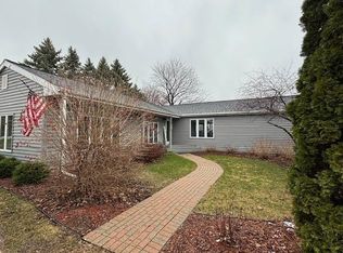 N7869 Lakeshore Dr, Fond Du Lac, WI 54937