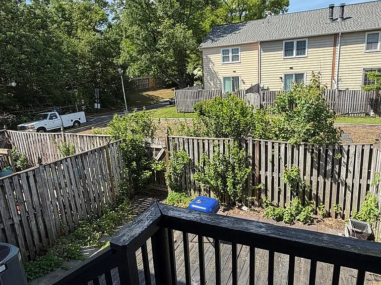 14818 Belle Ami Dr #10 — Photo 27