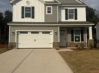 355 E Pyrenees Dr, Wellford, SC 29385