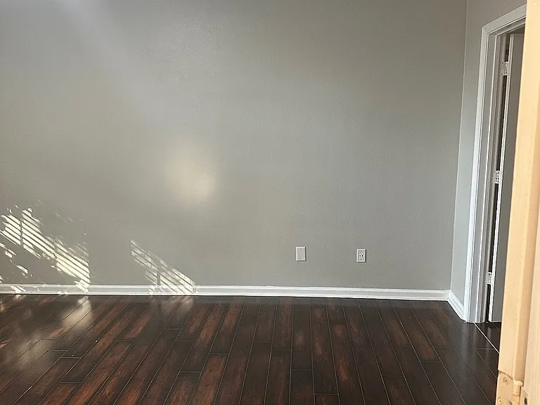 827 Mission Ave — Photo 22