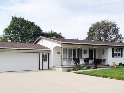 1305 1st Ave SW, Le Mars, IA, 51031