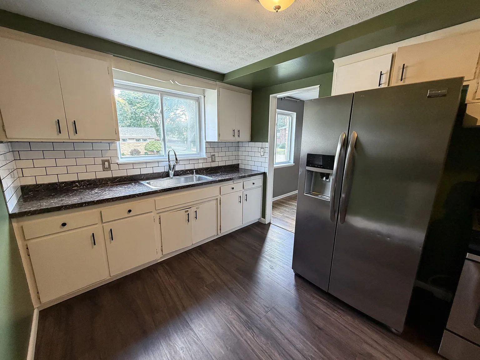 9406 Independence Boulevard - RIGHT — Photo 3