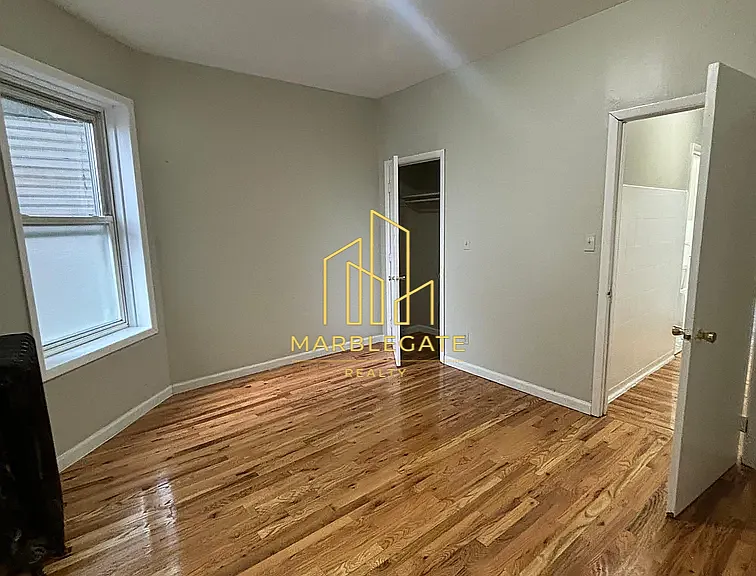 76 N 9th St #11 — Photo 6