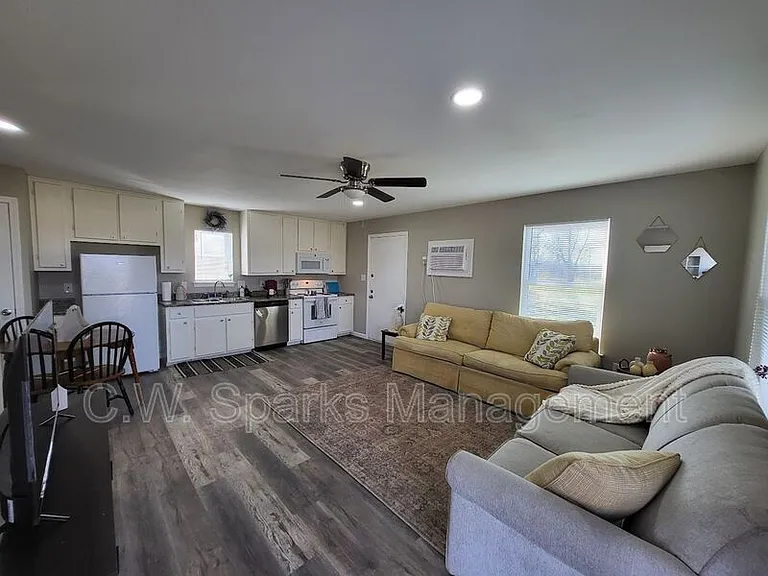 1901 E Highway 276 #10 — Photo 7