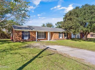 4737 Oakview Dr SE, Southport, NC 28461