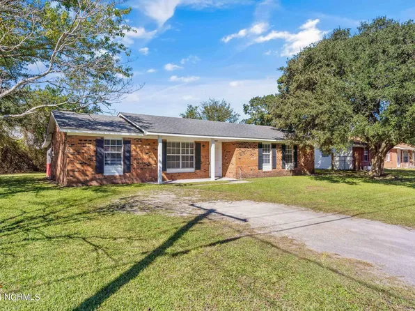 4737 Oakview Drive SE, Southport, NC 28461