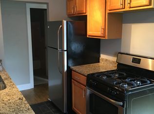 1621 7th St E, Saint Paul, MN 55106