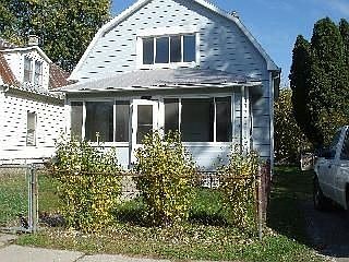 2nd image of 1825 Bayview Dr