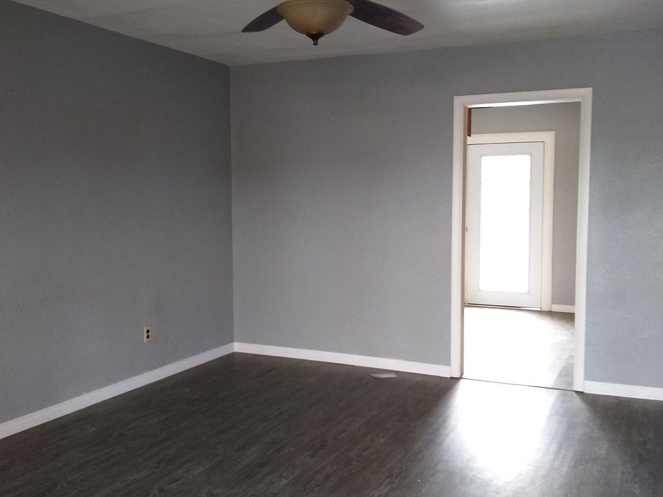 1st image of 1579 W Orange Ave