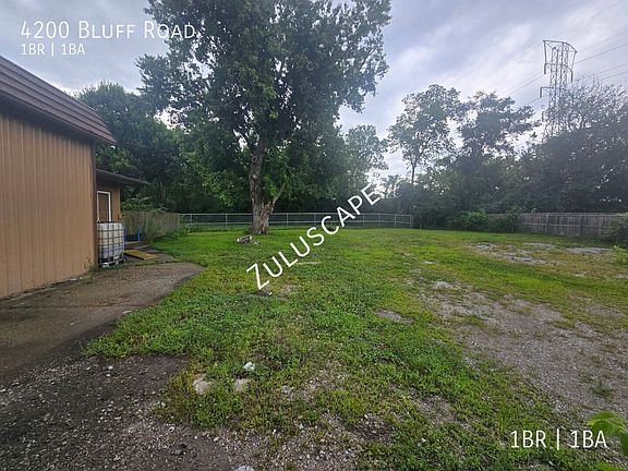 4th image of 4200 Bluff Rd