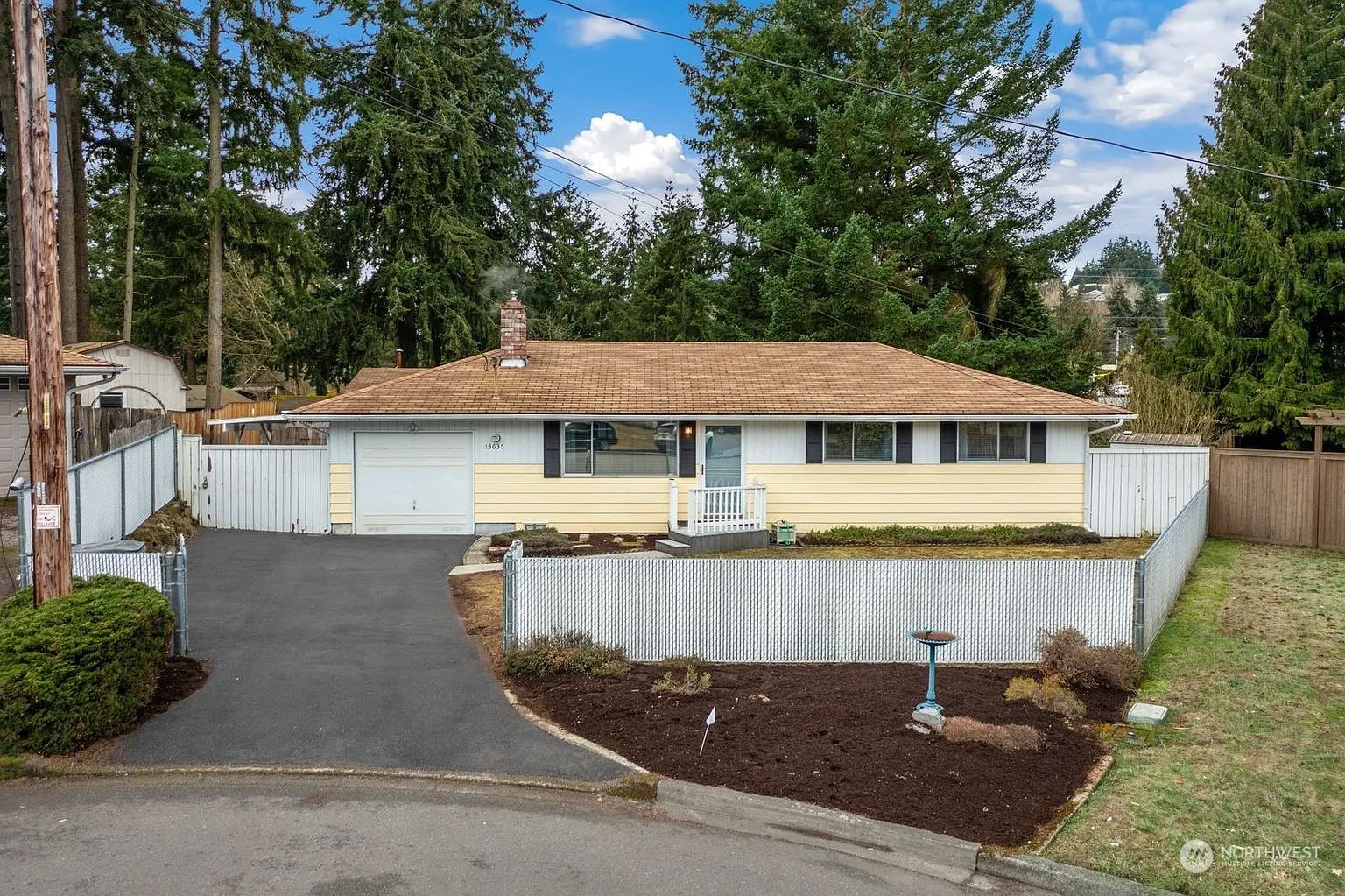 13635 103rd Avenue NE photo 1