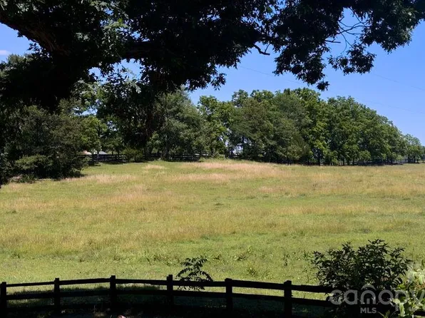 9818 S State Highway 9 Ln, Columbus, NC 28722