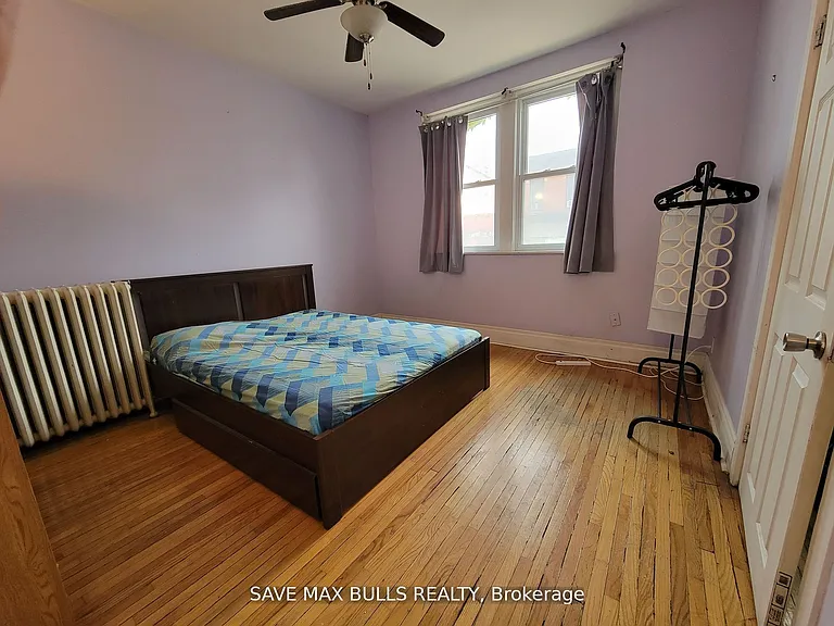285 King St W #3 — Photo 5