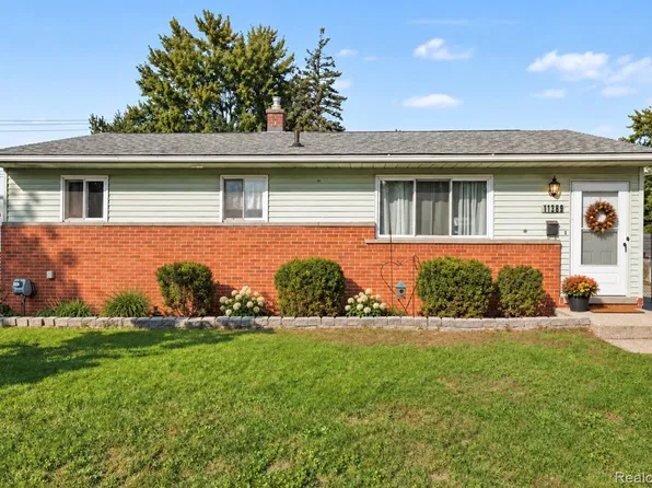 11939 Waiteley Dr, Sterling Heights, MI 48313