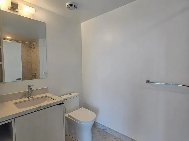 252 Church St #3006 — Photo 13