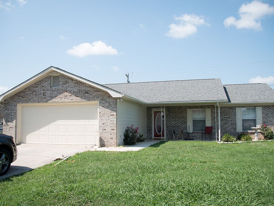 1st image of 3233 Bloomfield Cir