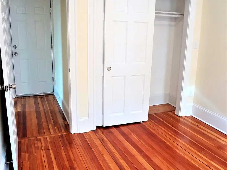 7 Brown Ter #3F — Photo 3