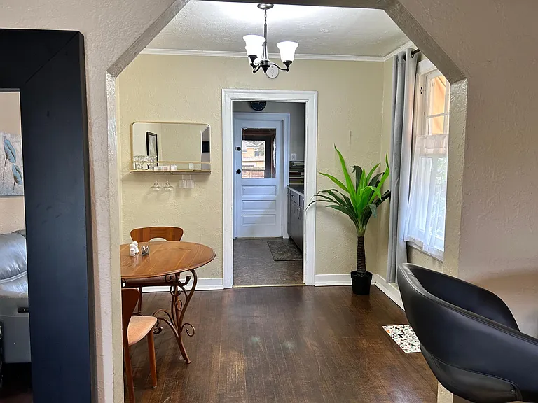 3624 Myra St — Photo 7