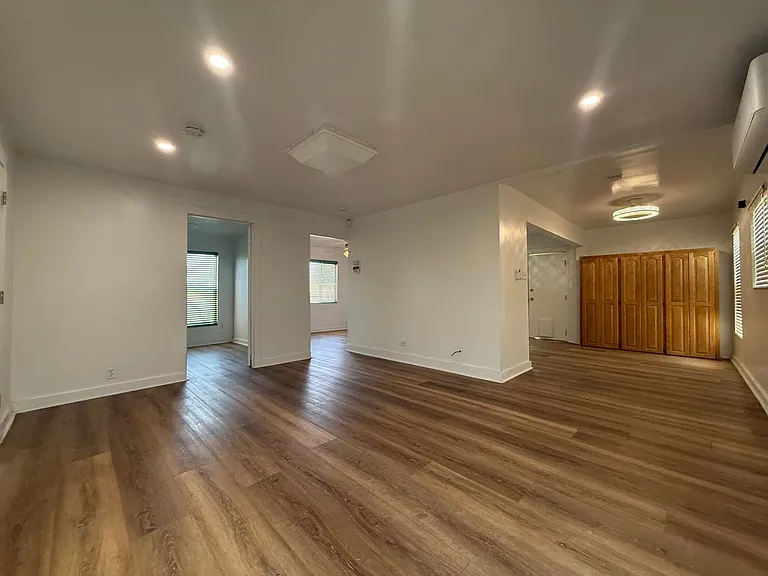 515 Wood St — Photo 3