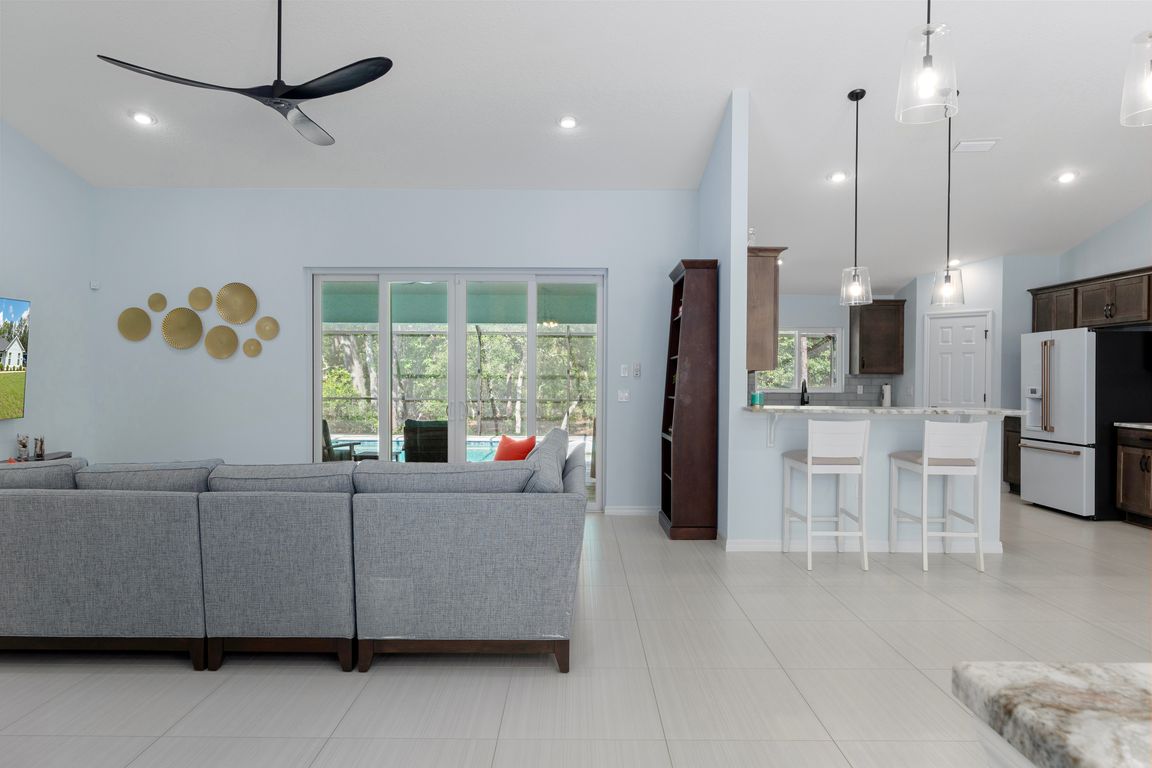 next background image