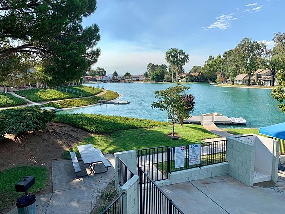 2nd image of 1535 Camelot Dr