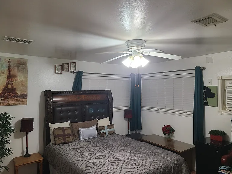 5822 Fairdale Ln #4 — Photo 25