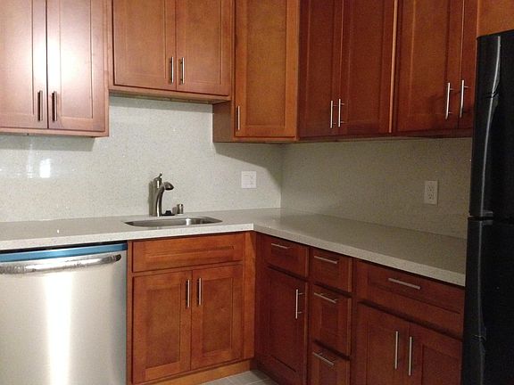 2nd image of 664 Begonia Way #2