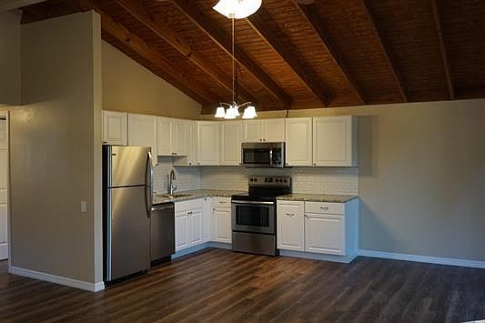 5th image of 215 A St #B
