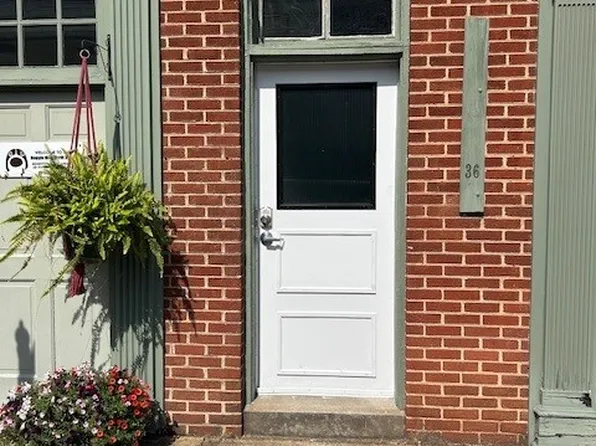 36 N Main St #2, Chatham, VA 24531