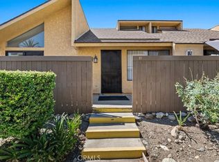 435 W 9th St UNIT B1, Upland, CA 91786