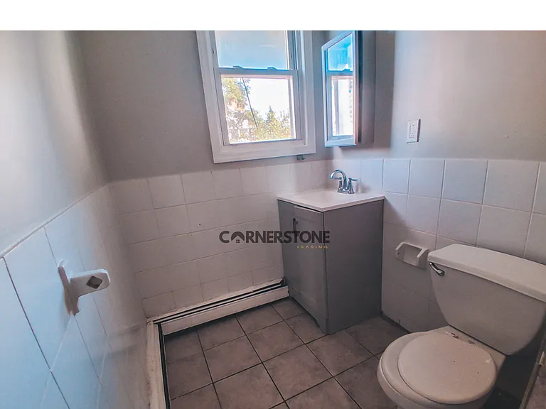 549 Summer St — Photo 6