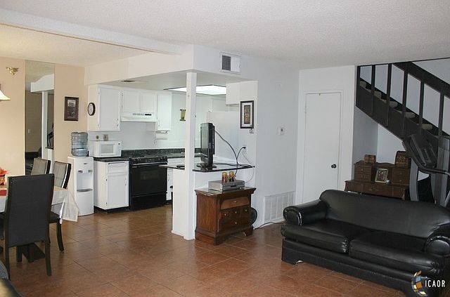 1st image of 316 S Waterman Ave