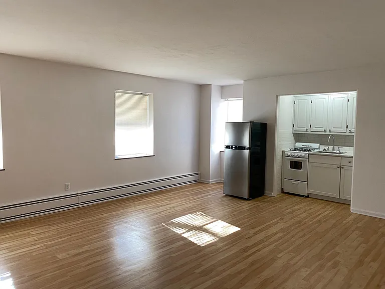 345 Logan St SE #A — Photo 3