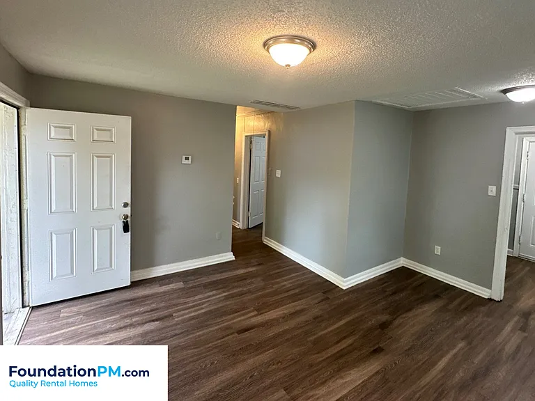 1411 Semmes St #1 — Photo 8