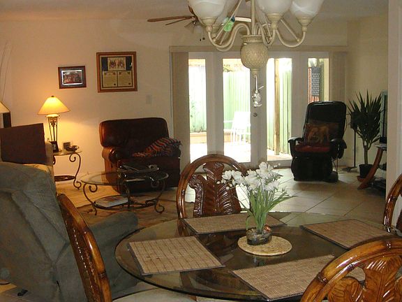 Dining (front) Living (back)