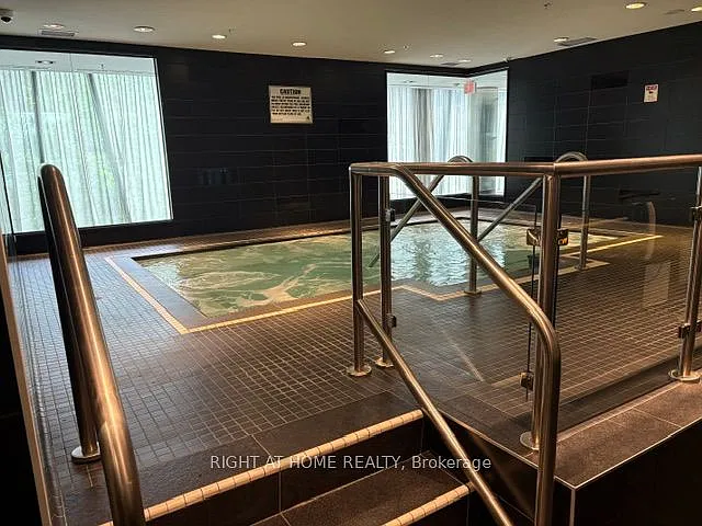 28 Ted Rogers Way #2505 — Photo 12
