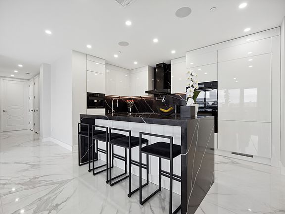 4th image of 102 W End Ave #Penthouse 5