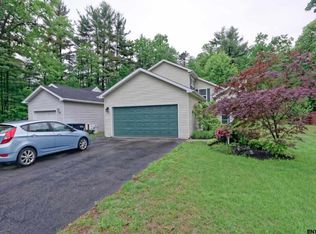 336 Meadowlark Dr, Ballston Spa, NY 12020