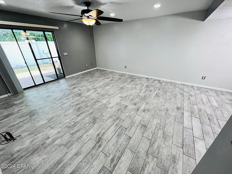 8623 N Lagoon Dr #B10 — Photo 9