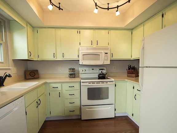 5th image of 7914 Verandah Ct