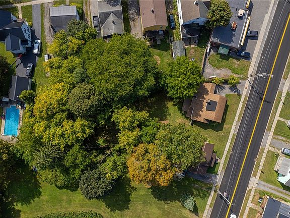 5th image of 314 Stafford Ave